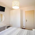 Apartment Acquamarina, Family With Pool - 300 Meters From The *