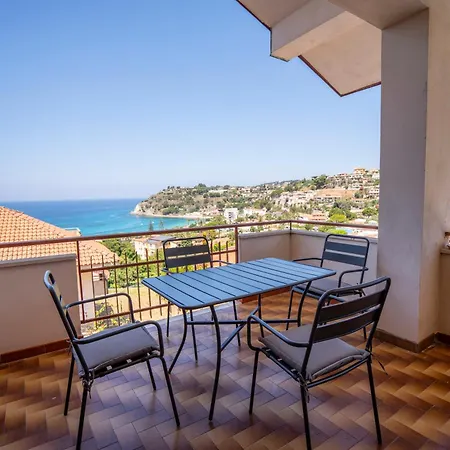 Acquamarina With Pool And Sea View - 300 Meters From The