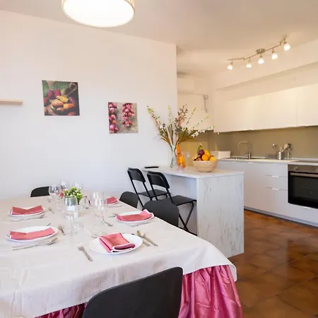 Acquamarina With Pool And Sea View - 300 Meters From The Санта-Мария