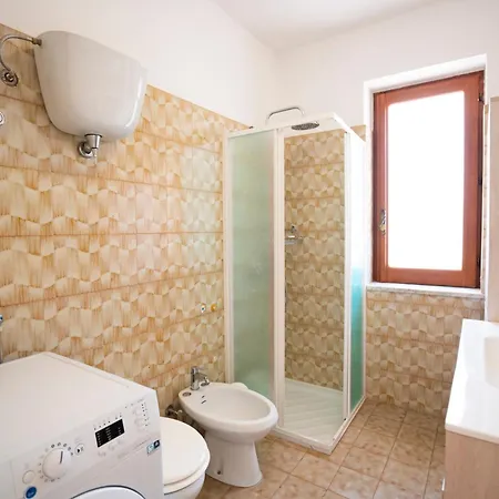 아파트 Acquamarina With Pool And Sea View - 300 Meters From The *