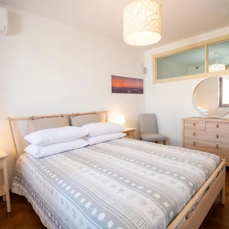 아파트 Acquamarina With Pool And Sea View - 300 Meters From The 산타마리아