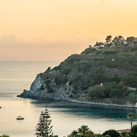 Acquamarina With Pool And Sea View - 300 Meters From The 아파트 *