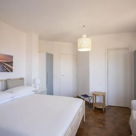 Appartamento Acquamarina, Family With Pool - 300 Meters From The Santa Maria (Vibo Valentia)