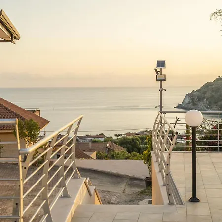 Appartamento Acquamarina, Family With Pool - 300 Meters From The