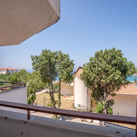 Acquamarina, Family With Pool - 300 Meters From The Διαμέρισμα