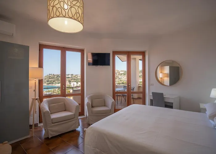 Apartman Villa Acquamarina, Family Apartments With Pool - 300 Meters From The Beach