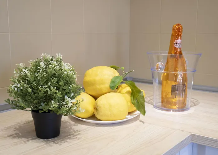 Acquamarina, Family With Pool - 300 Meters From The Daire