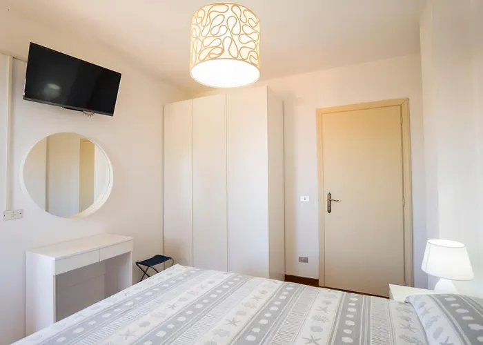 Lägenhet Acquamarina, Family With Pool - 300 Meters From The *